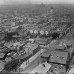 Regardant vers le nord en haut de l’usine T. Eaton (1910). Crédit photo : Archives de la Ville de Toronto, Fonds 1244, Item 598 Regardant vers le nord en haut de l’usine T. Eaton (1910). Crédit photo : Archives de la Ville de Toronto, Fonds 1244, Item 598